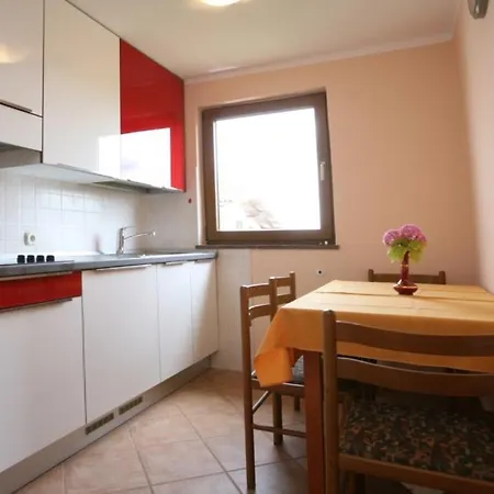 Appartement In With Balcony, Air Conditioning, Wi-fi
