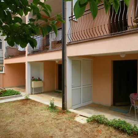 In With Balcony, Air Conditioning, Wi-fi